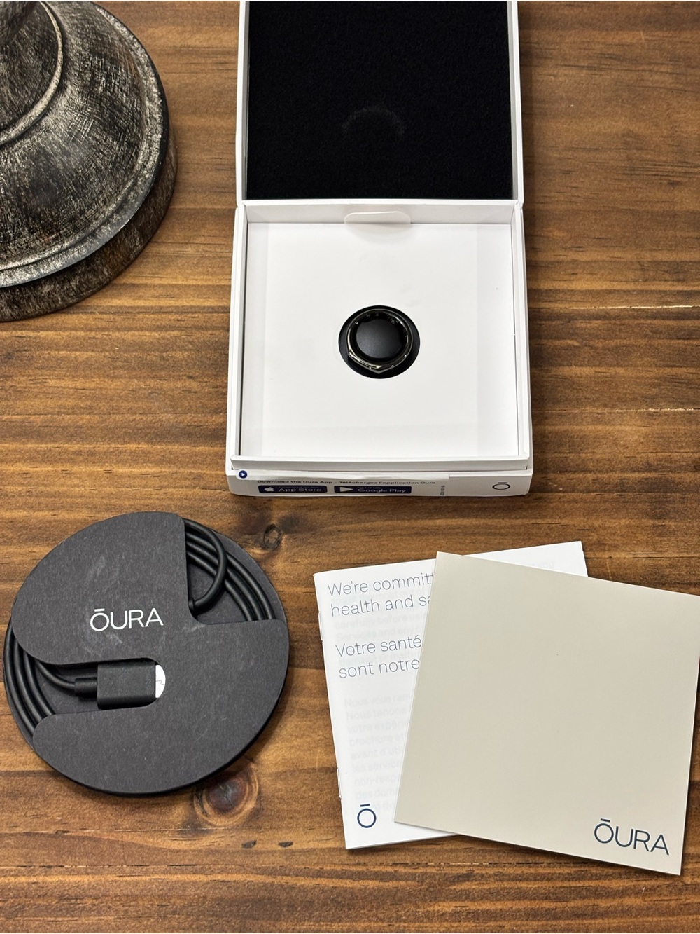 Oura Gen3 Heritage Black Ring Set - US9 - Charger with Matching Black USB Cable